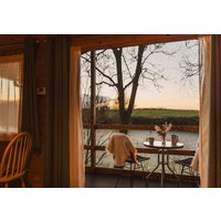 Sunset Lodge