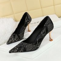 Heel single shoes with irregular pointed grain fine heel professional women's single shoes