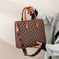 Tote Large Bag For Women 2023 Years New Versatile Large Capacity High Quality Internet Celebrity Niche Single Shoulder Crossbody Handbag For Women