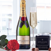 Preserved Rose, Moët & 12 Mixed Truffles image