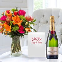Mardi Gras, Moët & Chandon & Romance Card image