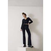 Givn Berlin Samthose GBELODIE flared leg aus Bio-Baumwolle