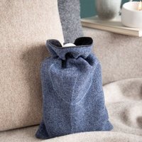 nahtur-design Wärmflasche mit Flauschlodenbezug | 100 % Schurwolle | 0,8 oder 2 Liter