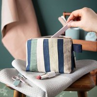 nahtur-design Kosmetiktasche aus Leinen | Unikat aus Leinenabschnitten | 18 × 13 × 7 cm