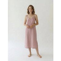 gust. Leinenkleid mit V-Ausschnitt - Linen dress with V-neckline - 100% Bio-Leinen