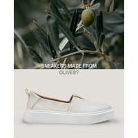 AGAZI „You go, girl!” slip-on sneakers made from Italian olives