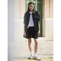 WOTE Damen Black Denim Shorts aus 100 % Bio-Baumwolle