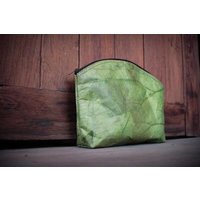 BY COPALA Kosmetiktasche aus Blattleder | Kulturbeutel Damen | nachhaltige Kulturtasche Herren | vegane Schminktasche | ausgefallenes Hochzeitsgeschenk