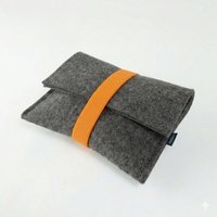 matilda k. manufaktur Minimalistischer Kabel Organizer aus Wollfilz 'otto' in 2 Größen | passend zu Laptophülle 'max'