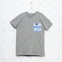 soki Choose Your Own Pocket T-Shirt mit Tasche aus geretteter Bettwäsche
