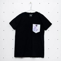 soki Choose Your Own Pocket T-Shirt mit Tasche aus geretteter Bettwäsche