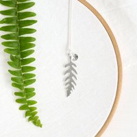 renna deluxe Edelfarn – kurze Kette mit Farnblatt in Silber