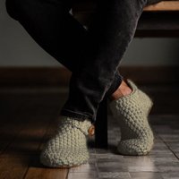 Knit Boots aus weichem Wollgarn – Damen & Herren, gehäkelt & handgefertigt | Kingdom of Wow