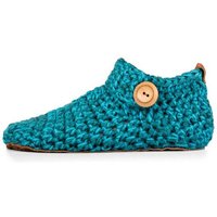 Knit Boots aus weichem Wollgarn – Damen & Herren, gehäkelt & handgefertigt | Kingdom of Wow