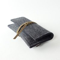 matilda k. manufaktur Tabaktasche aus Filz mit Lederband 'max'