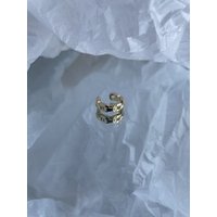 noemvri fashion label Chain earcuff