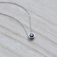 Eppi Goldene Halskette mit schwarzem Diamanten Jonie