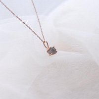 Eppi Goldanhänger mit ungeschliffenen Diamanten Susan