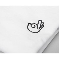 Fyngers Unisex T-Shirt aus Biobaumwolle - Modell OK mit gestickter Veredelung