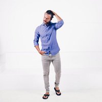 The Driftwood Tales Mittelblaues Hemd aus recycelten Materialien