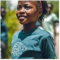 Kipepeo-Clothing Kinder T-Shirt TORTOISE Dunkelgrün. Handmade in Kenya