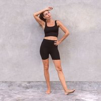 Jaya BIBI - Damen - Kurze Biker-Shorts aus elastischem soften Tencel/Biobaumwoll-Mix mit doppelter Taillenpartie
