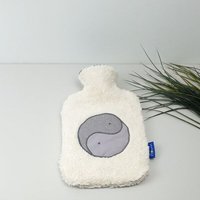 Flosinn Kuschelige Wärmflaschen aus Bio-Teddyplüsch. Wärmflaschenbezug und Wärmflasche. Verschiedene Farben