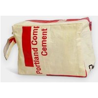 REFISHED fair fashion Necessaire 'WASH ME' - upcycelte Zementsäcke