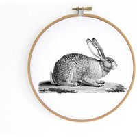 renna deluxe Hase im Stickrahmen