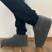 Home & Joy Hüttenschuhe hohe Hausschuhe Schaf-wolle warm Herbst Winter unisex