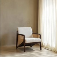 Zelva butaca beige de madera maciza de hevea con acabado tono nogal 50 % de descuento Zelva butaca beige de madera maciza de hevea con acabado tono nogal 50 % de descuento