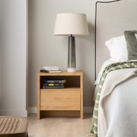 Nairobi mesita de noche de madera 20 % de descuento Nairobi mesita de noche de madera 20 % de descuento