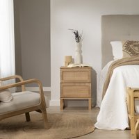 Olivia mesita de noche de madera maciza de araucaria 20 % de descuento Olivia mesita de noche de madera maciza de araucaria 20 % de descuento