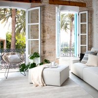 Delta puf cuadrado tapizado 10 % de descuento Delta puf cuadrado tapizado 10 % de descuento