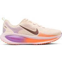 Women's running shoes Nike Vomero 18 image 2