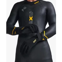 Neoprene swimming gloves 2XU Propel image 2