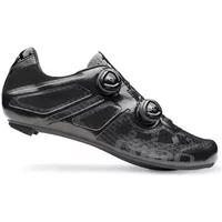Velo Store - UK Bike shoes Giro Imperial | Extra 10% off with Subscription, Postage £16.79 to UK Fedex.