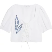 Women's blouse with decorative closure Desigual