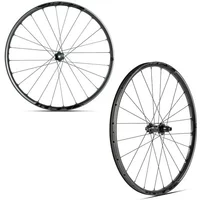 Velo Store - UK Pair of wheels FSA KFX TLR Shimano | Extra 10% off with Subscription, Postage £16.79 to UK Fedex.