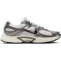 Atemberaubende Mesh-Sneaker Nike V5 RNR