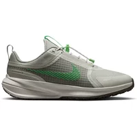 Children's running shoes Nike Star Runner Utility image 2