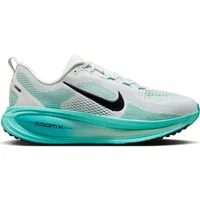 Running shoes Nike Vomero 18 image 2