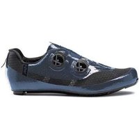 Velo Store - UK Shiny bike shoes Northwave Mistral Plus | Extra 10% off with Subscription, Postage £16.79 to UK Fedex.