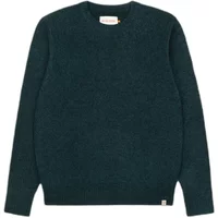 Sweater Revolution Slow Fashion