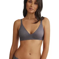 Women's plunging moulded triangle bra with removable cups Selmark One