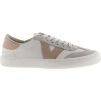 Trainers Victoria Olmo