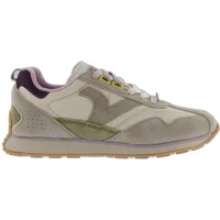 Trainers Victoria Root