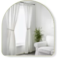 Umbra Umbra - Hubba Arched Wandspiegel, 91 x 86 cm, Messing