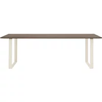 Muuto Muuto - 70/70 Esstisch, 225 x 90 cm, Eiche geräuchert / sand