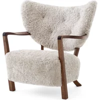 &Tradition &Tradition - Wulff ATD2 Lounge Chair, Walnuss geölt / Schaffell Moonlight